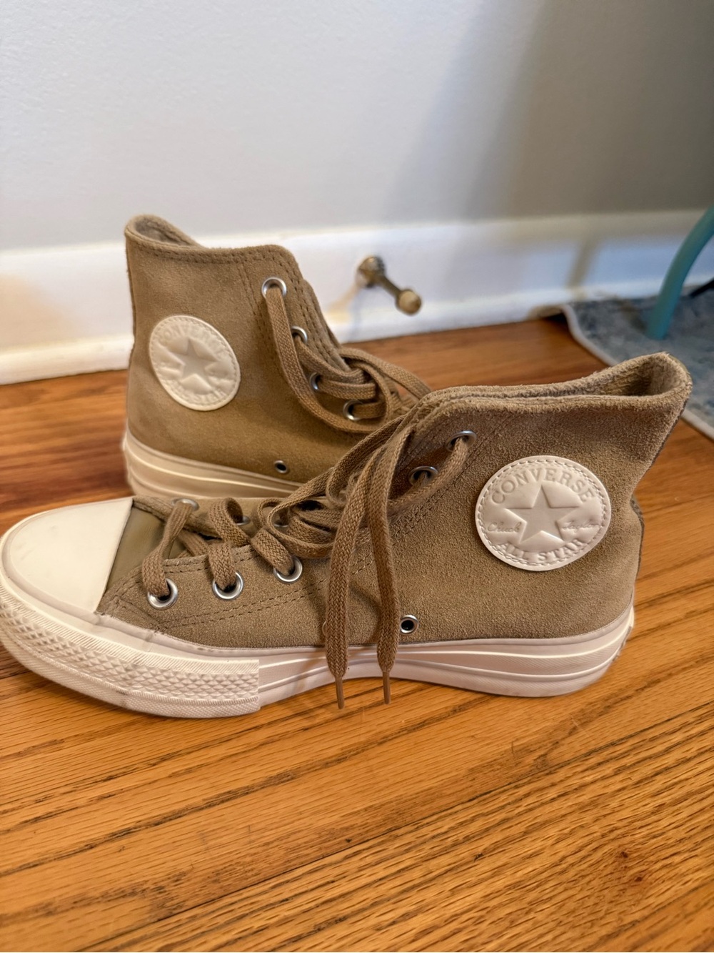 Tan Platform Suede Converse - Picture 2 of 5